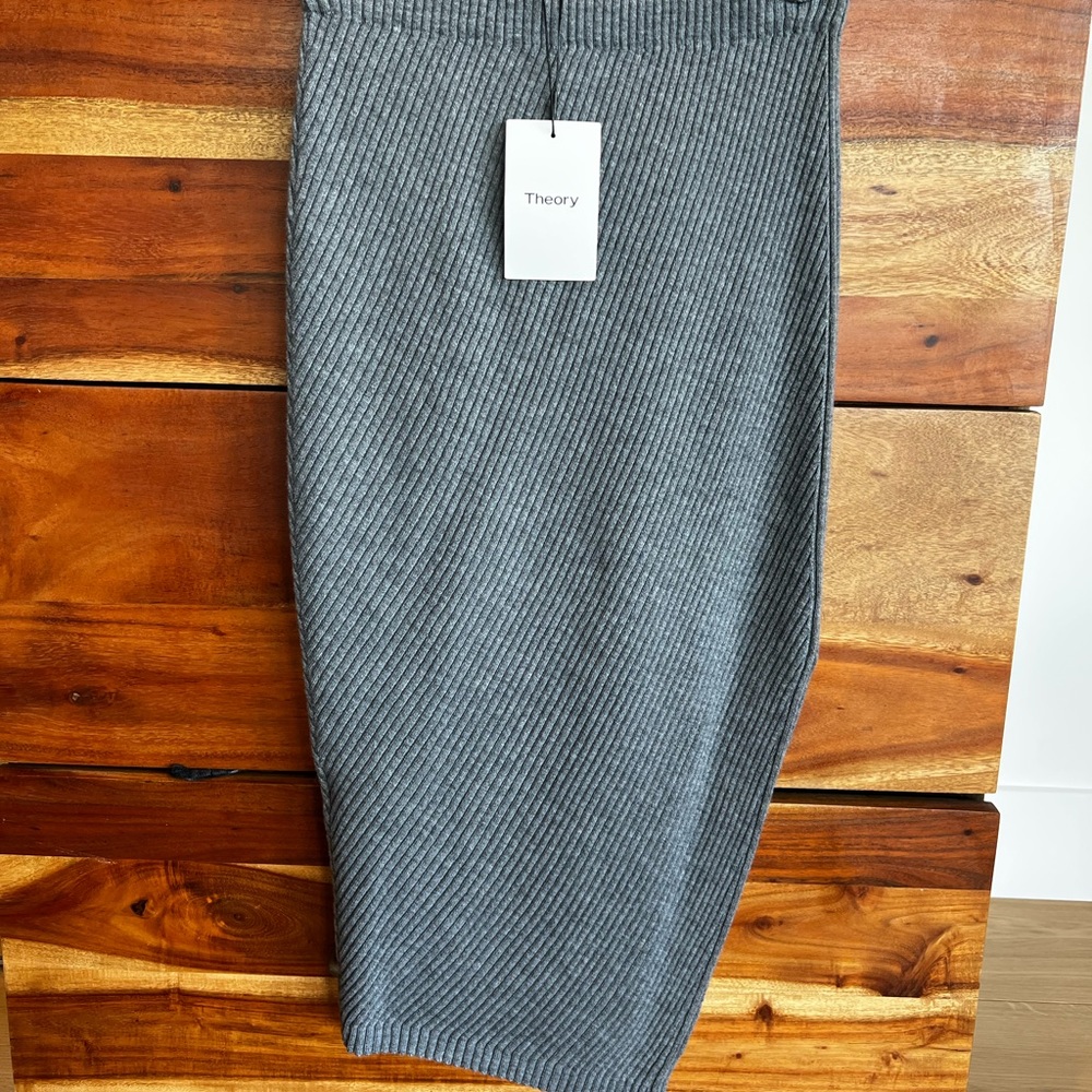 Theory knit twisted rib skirt brand new with tags